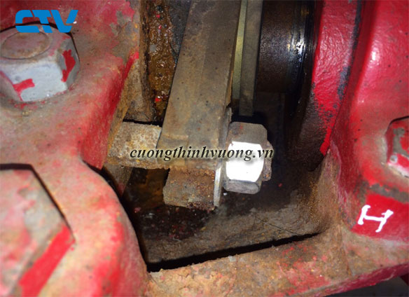 Bản chất vật lí của hiện tượng xâm thực trong máy bơm