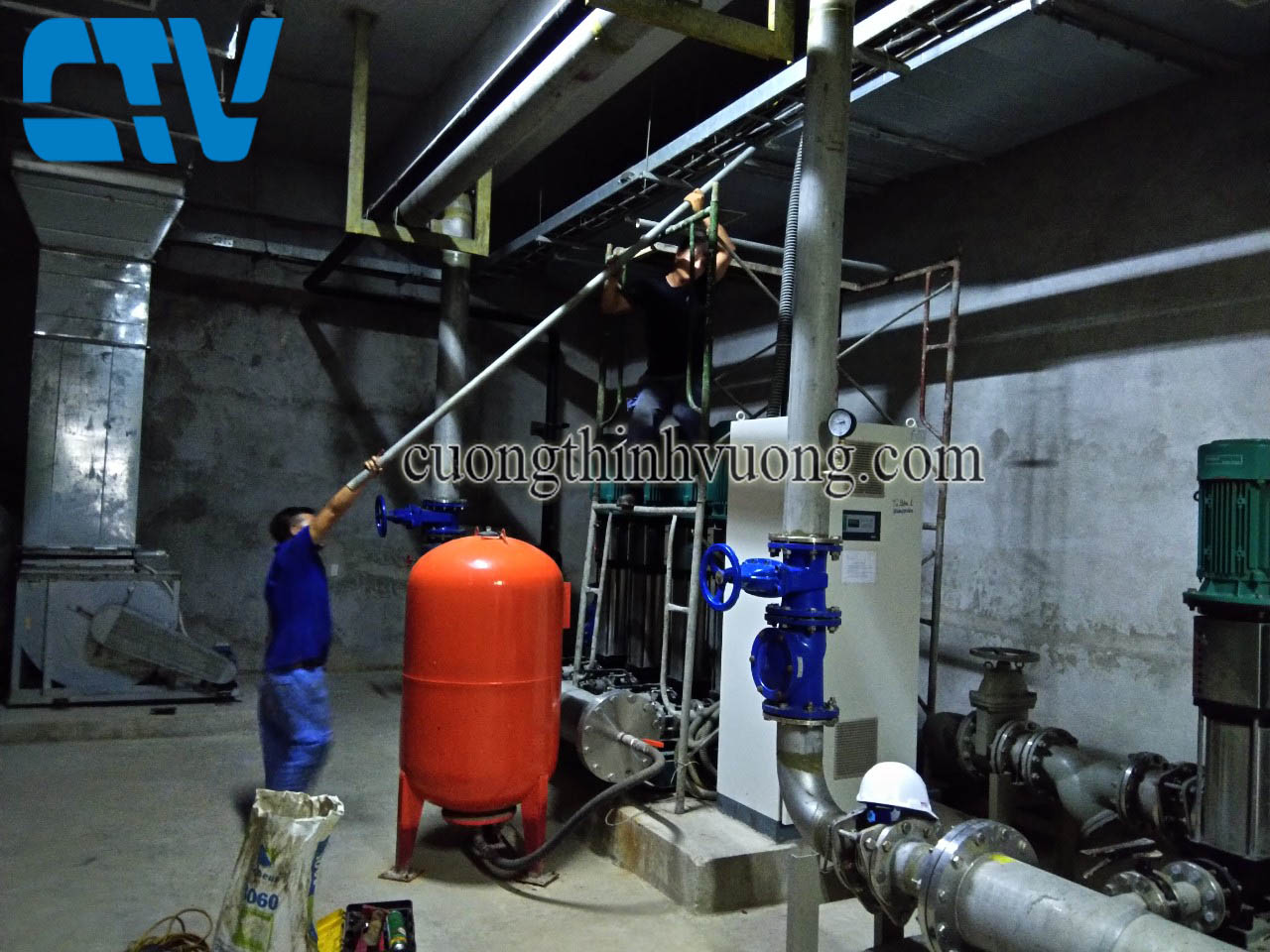 Dịch Vụ Thay Thế Bình Tích Áp Hệ Thống Máy Bơm Nước Nhanh Chóng, Uy Tín Toàn Quốc